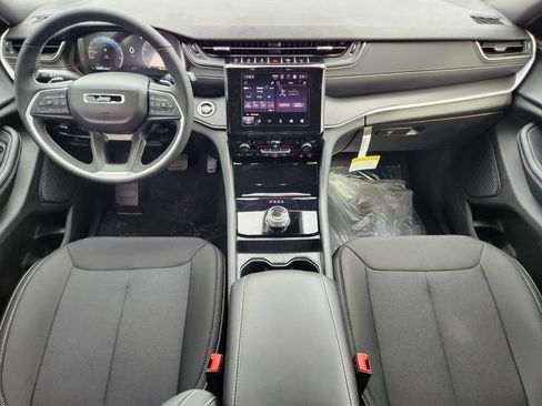 New 2026 Jeep Grand Cherokee Laredo X RWD image 19