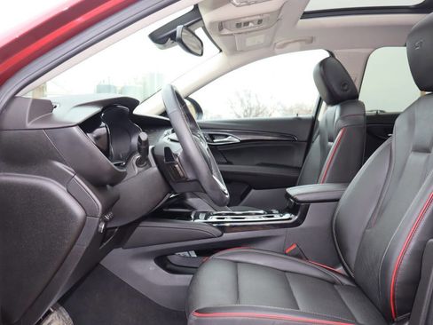 Used 2023 Buick Envision Essence w/ Technology Package I image 4