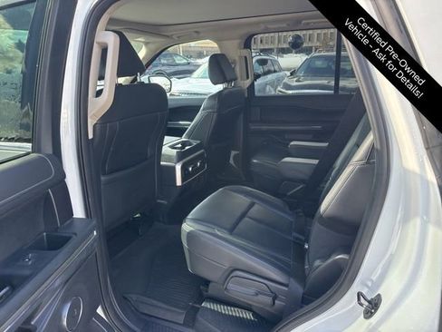 Used 2024 Ford Expedition XLT image 9