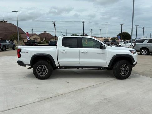 Used 2024 Chevrolet Colorado ZR2 w/ Safety Package AWD/4WD image 2