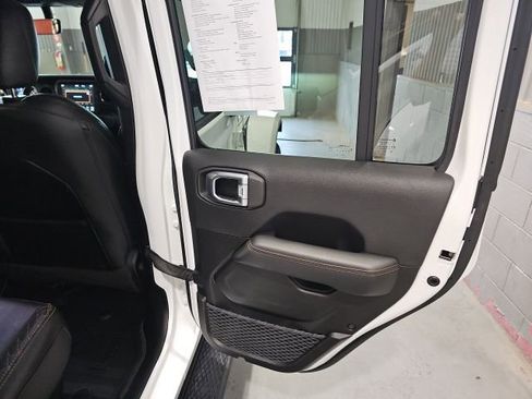 Used 2023 Jeep Gladiator Overland AWD/4WD image 20