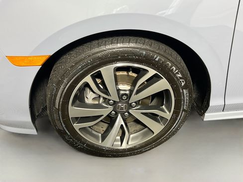 Used 2024 Honda Odyssey Touring image 13