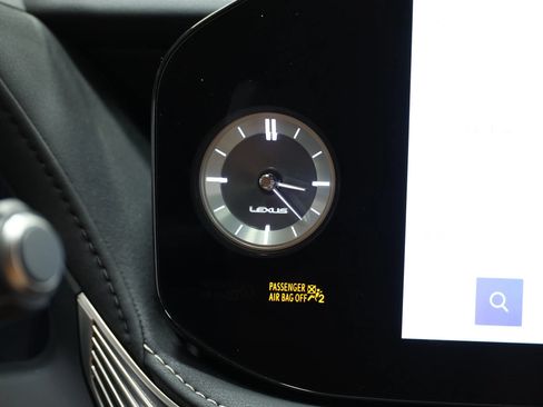 Used 2024 Lexus LS 500 w/ Interior Upgrade Package RWD image 35