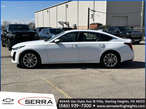 Used 2023 Cadillac CT5 Luxury image 2