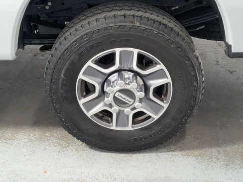 Used 2026 Ford F350 Lariat AWD/4WD image 25