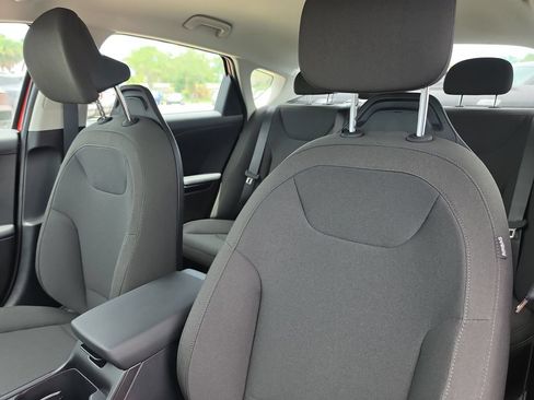 New 2026 Kia K4 FWD image 21