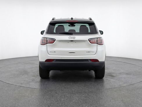 Used 2025 Jeep Compass Limited image 7