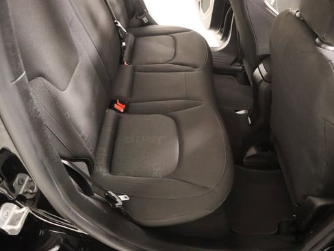 Used 2016 Jeep Renegade Sport w/ Power & Air Group FWD image 12
