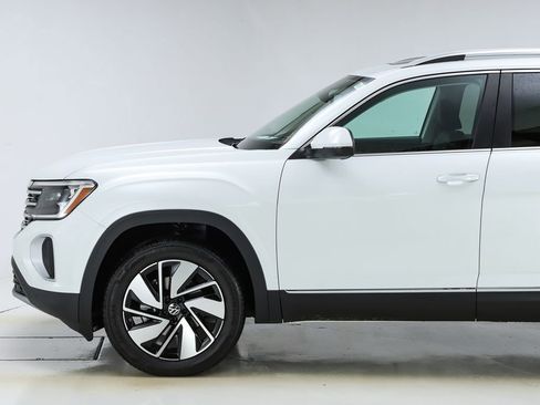 New 2026 Volkswagen Atlas SEL image 3