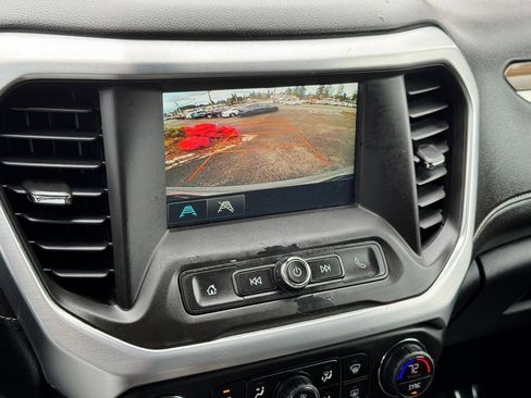 Used 2018 GMC Acadia SLE AWD/4WD image 23
