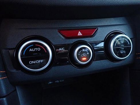 Certified 2021 Subaru Crosstrek 2.0i Premium w/ Popular Package #4 image 18