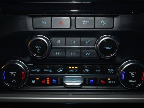 Used 2023 Ford Expedition Max XLT image 31