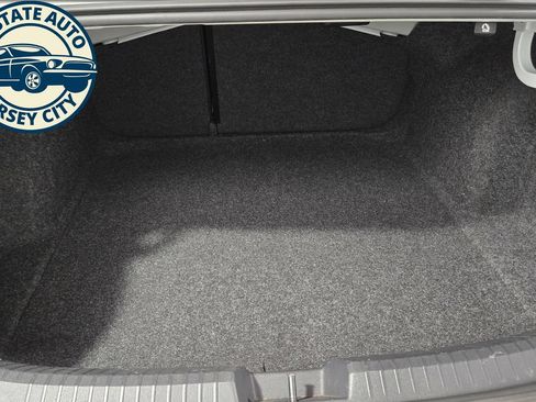 Used 2019 Volkswagen Jetta GLI Autobahn FWD image 34