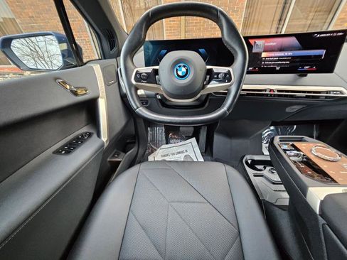 Used 2023 BMW iX xDrive50 w/ Ultimate Package 2 image 3