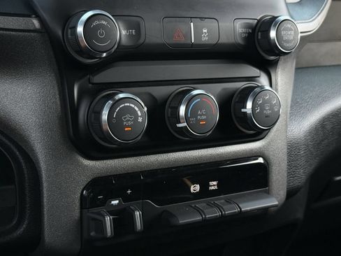 Used 2024 RAM 3500 Tradesman AWD/4WD image 23
