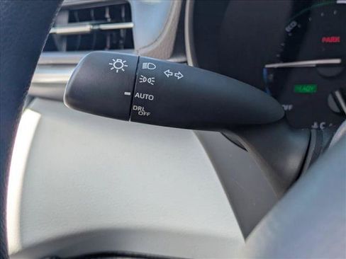 Used 2025 Toyota Sienna LE w/ LE Plus Package AWD/4WD image 13