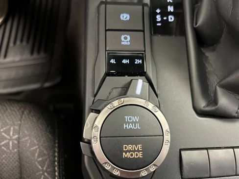 Used 2025 Toyota 4Runner SR5 AWD/4WD image 52