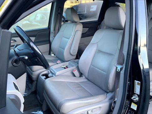 Used 2014 Honda Odyssey Touring image 7