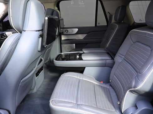 Used 2019 Lincoln Navigator L Black Label w/ Cargo Package image 21