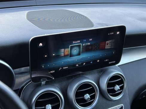 Used 2021 Mercedes-Benz GLC 300 4MATIC Coupe image 15