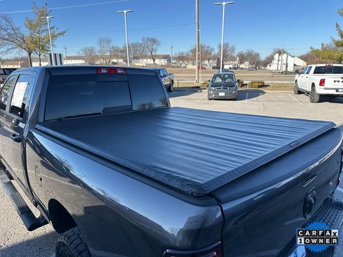 Used 2024 RAM 3500 Laramie w/ Night Edition image 44