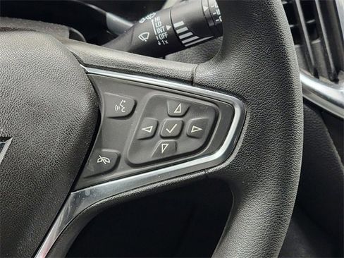 Used 2018 Chevrolet Equinox LT image 29