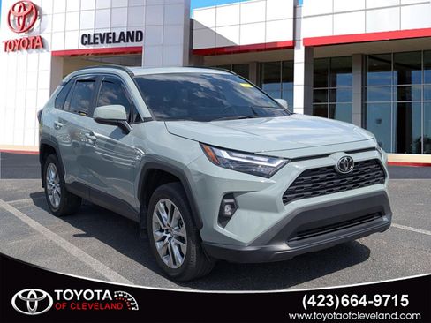 Used 2022 Toyota RAV4 XLE Premium image 1