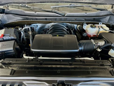 Used 2024 Chevrolet Silverado 1500 Custom Trail Boss w/ LPO, Dark Essentials Package image 25