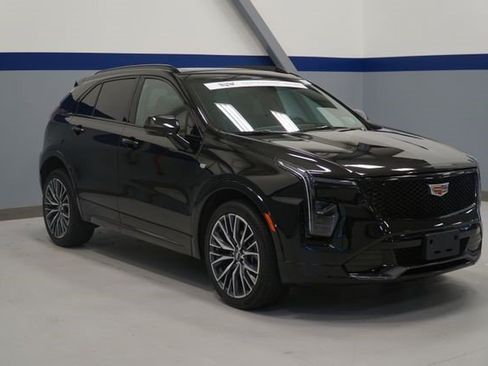 Certified 2024 Cadillac XT4 Sport AWD/4WD image 9
