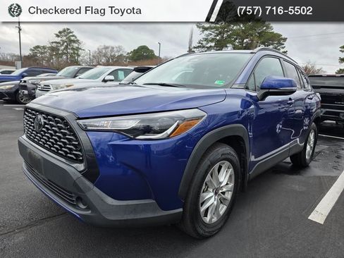 Used 2023 Toyota Corolla Cross LE image 1