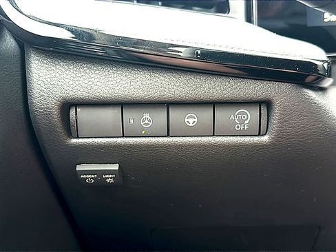 New 2026 Nissan Kicks SR w/ SR Premium Package FWD image 26