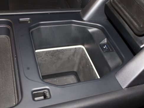 Used 2022 Land Rover Defender 110 XS Edition image 36