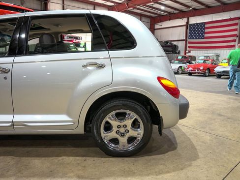 Used 2001 Chrysler PT Cruiser FWD image 5