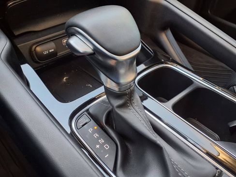 Used 2025 Kia Telluride S FWD image 13