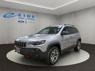 Used 2021 Jeep Cherokee Trailhawk video 2