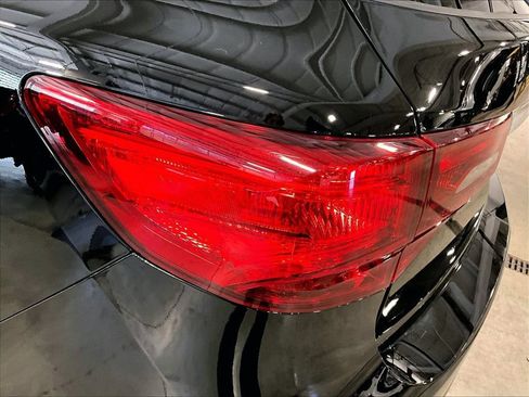 Used 2017 Acura MDX SH-AWD w/ Technology Package image 35