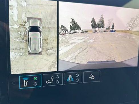 Used 2025 GMC Acadia AT4 w/ Super Cruise Package image 26