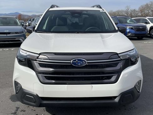 Used 2026 Subaru Forester Premium AWD/4WD image 21