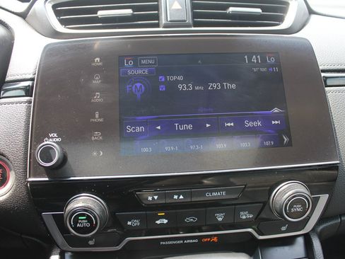 Used 2018 Honda CR-V Touring image 17