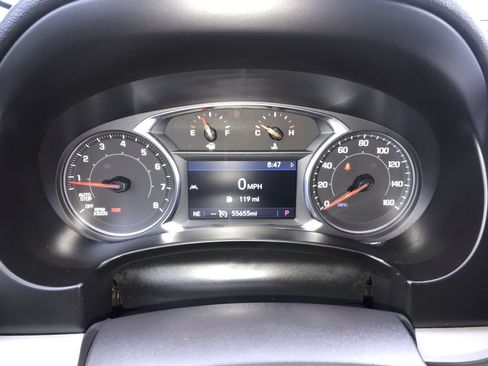 Used 2024 GMC Terrain SLT FWD image 15