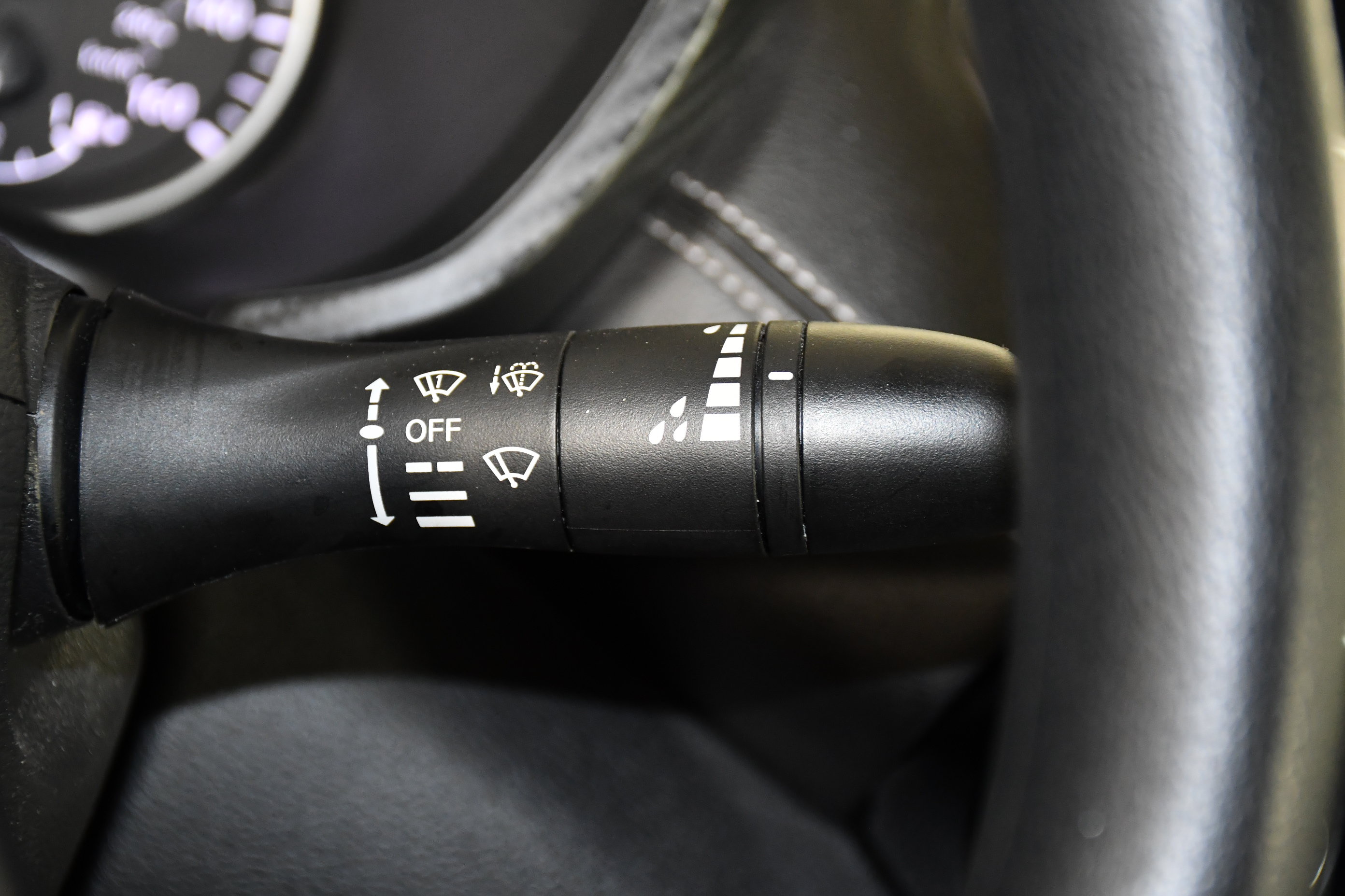 Used 2024 Nissan Sentra SV FWD image 24