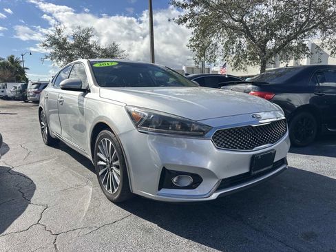 Used 2017 Kia Cadenza Premium image 1