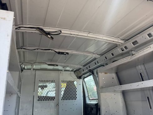 Used 2020 Chevrolet Express 2500 w/ Driver Convenience Package RWD image 15