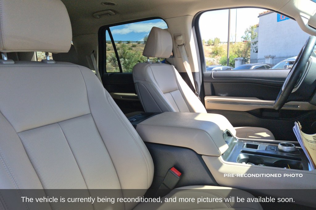 Used 2024 Ford Expedition XLT RWD image 15