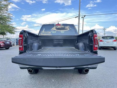 Used 2024 RAM 1500 Laramie image 8