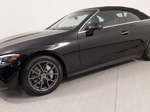 Used 2024 Mercedes-Benz CLE 300 4MATIC Cabriolet image 3