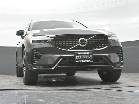 Used 2024 Volvo XC60 B5 Plus w/ Protection Package Premier AWD/4WD image 24