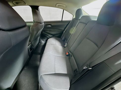 Used 2021 Toyota Corolla LE image 25