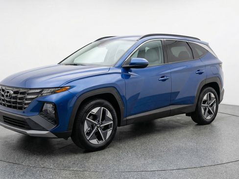 Used 2025 Hyundai Tucson SEL image 3