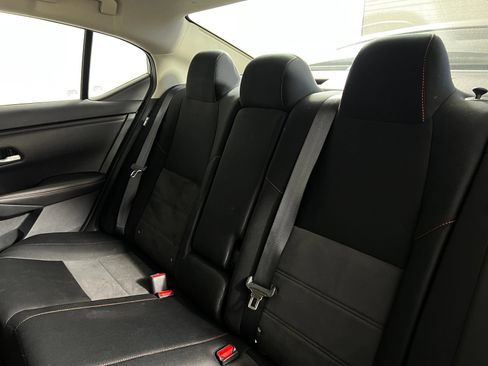 Used 2025 Nissan Sentra SR FWD image 22